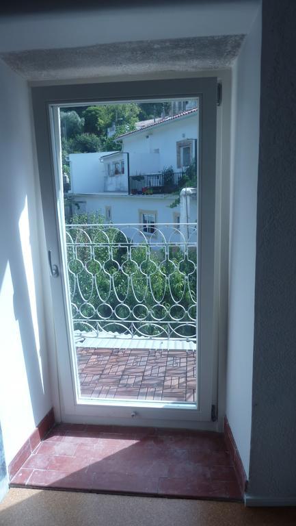 Ribeira Dos Marinheiros Amarelo Apartment Синтра Екстериор снимка